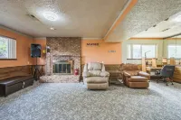 Portland Charming, fully furnished, private, quiet and pets friendly Home.