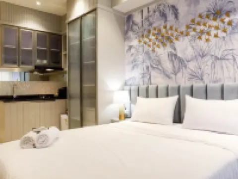 Grand Luxurious and Spacious Studio at Benson Supermall Mansion Apartment Hotels in Sambikerep