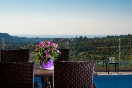 Luxury Villa Malvasia with Seaview and Heated Pool