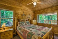 Peaceful Bryson City Cabin - Fire Pit and Hot Tub! - Pet friendly