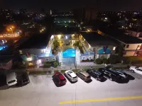 Royal North Beach - parkir