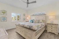 Welcome to Mermaid Bay Vacation Rental - 261 Delmar Home - Bathtub