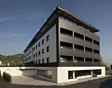 Hotel K10 Отели в г. Лейса