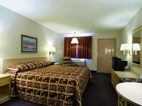 Americas Best Value Inn-Garden City