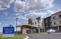 Fairfield Inn & Suites Reading Wyomissing Hotels near Laser Quest