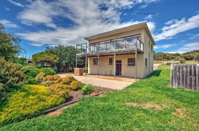 スワン コーブ のホテル