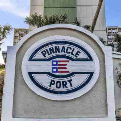 Pinnacle Port by Book That Condo Hotel Exterior