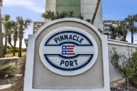 Pinnacle Port by Book That Condo - Wifi
