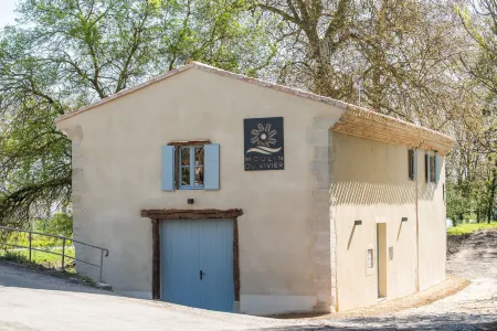 Le Moulin du Vivier Отели в г. Вильпент