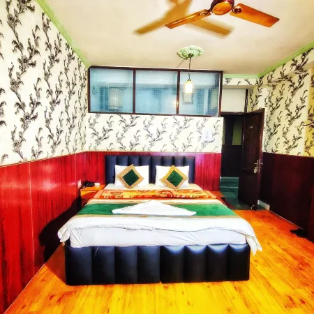 Darussalam Restaurant and Inn Srinagar