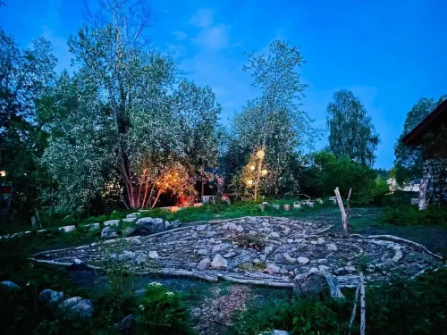 Romantic Spa Villa with Fireplace by the Lake Hotels in Hedemora