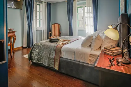 Theatre Luxury Rooms Отели в г. Сплит