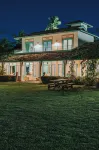 Casa Brasileira - Hotel Galeria Hotel dekat Boca do Rio - Riacho Tabatinga X Praia Tatuamunha