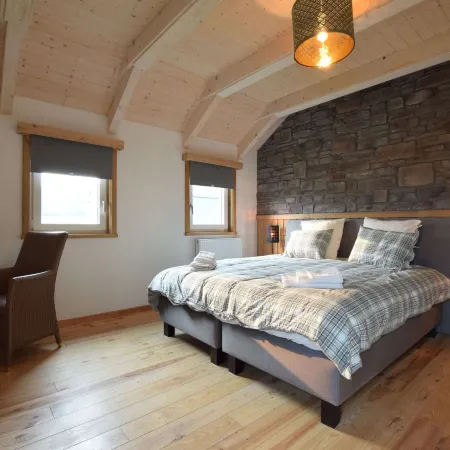 Grandeur Villa with Sauna & Hot Tub in Durbuy
