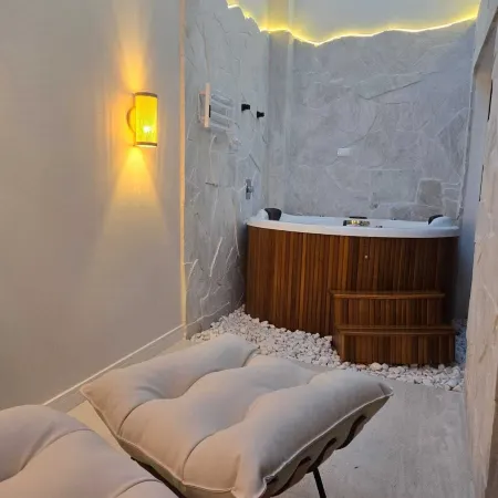 Up Boutique Hotel