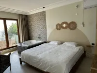 Kingway Suite - balcony