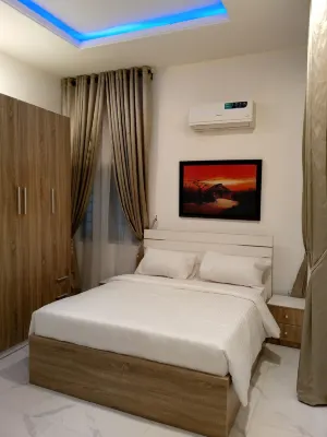 Inviting 2-Bed Apartment in Ifako-Ijaiye Hôtels à : Loburo