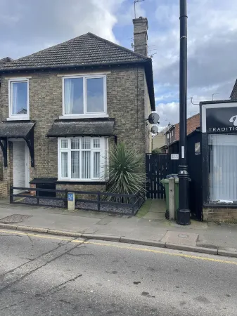 March-2Bed Apt - Family Friendly - Pet Friendly