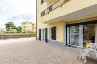 Joivy Flat with Terrace & Parking