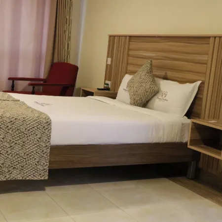 Paraiso Gardens Hotel Wote Town