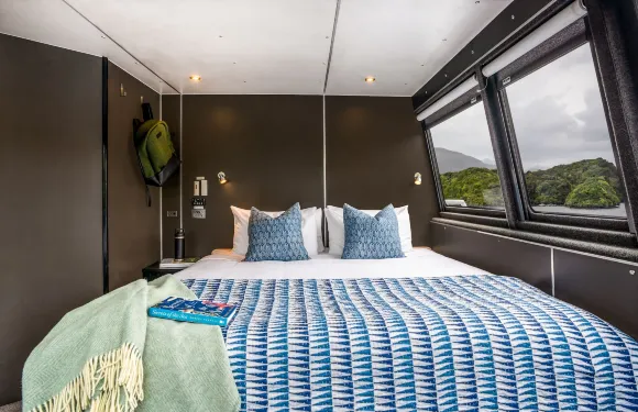 米爾福德峽灣夜間遊船 - 峽灣探險