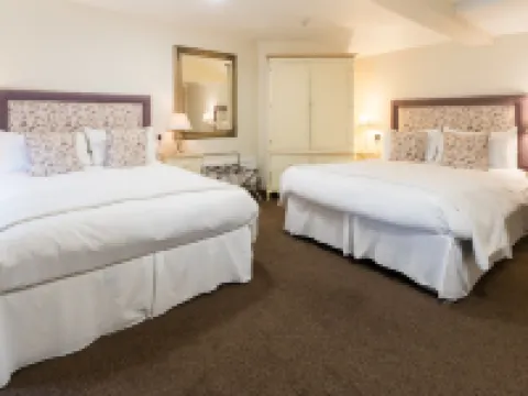 The Old Fourpenny Hotel Hotels in Warwick