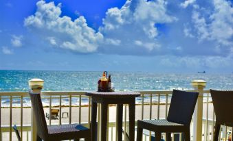 Sun Tower Hotel & Suites on the Beach