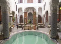 Riad Jamaï - baignoire
