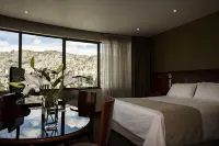 Suites Camino Real