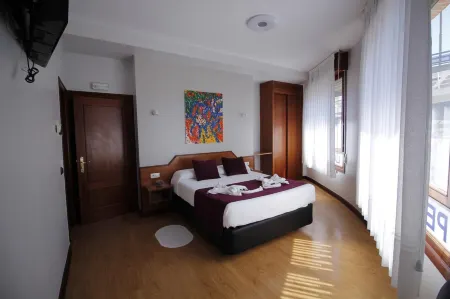 Pensión la Salve Отели в г. Лухуа