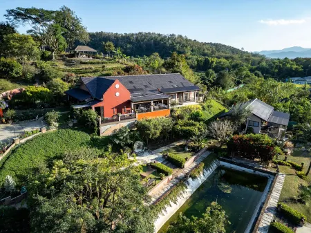 Phu Vara Отели рядом с достопримечательностью «Wat Cham PI»