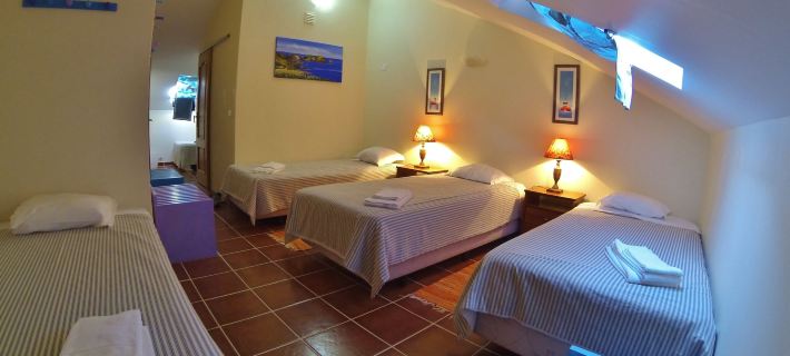 Supertubos Beach Hostel Hoteles en Peniche