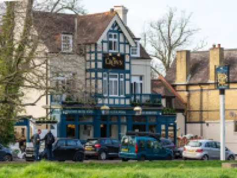 The Crown Inn Hotels in Bromley