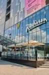 Radisson Gorizont (Рэдиссон Горизонт) Отели рядом с достопримечательностью «Академия строительства и архитектуры, ДГТУ»
