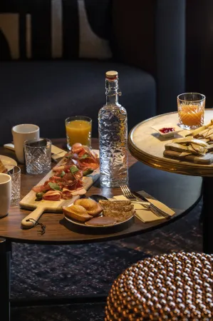 Oceania le Conti Отели рядом с достопримечательностью «Faculty of Science and Technology»