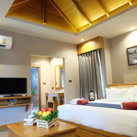 Koh Ma Beach Resort Отели рядом с достопримечательностью «Хад Яо»
