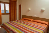 Albir Garden Resort Отели в г. Albir