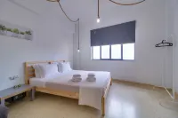 Athens.Apartotel.2 - วิวภูเขา