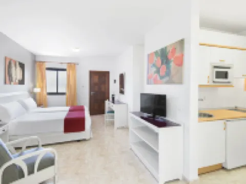 エルバ ルシア スポーツ & スイート ホテル マクソラタのホテル