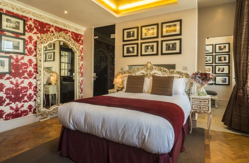 Le Monde Hotel