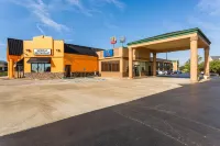 Motel 6 Clarksville, TN