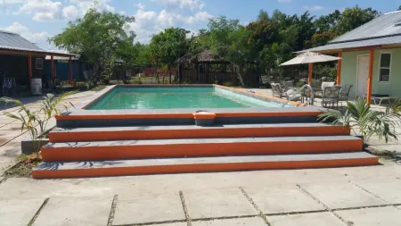 Kiskeya Guest House Отели в г. Леоан