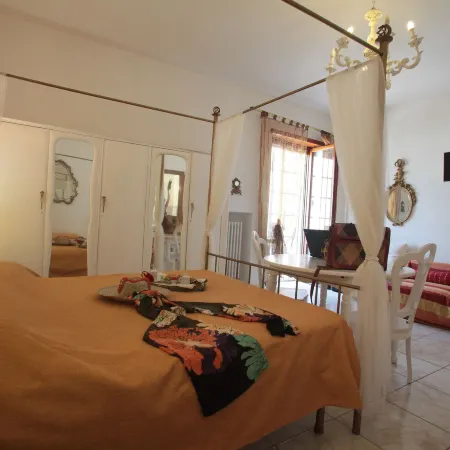 ZO. NE. Baroque B&B