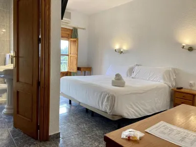 El Mesón de Despeñaperros Hotels in Santa Elena