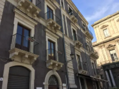 斯西拉密斯住宿加早餐旅館 卡塔尼亞省酒店