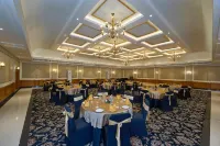 Casino Hotel - Cgh Earth, Cochin - Breakfast