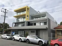 Nouveau on Young Hotels in Broadmeadow