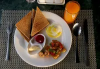 Hotel Four Eyes Hotels in Pakanajol