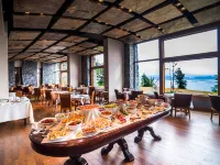 Arakur Ushuaia Resort & Spa Hotels near Malvinas Square