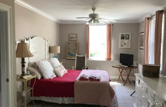 約瑟芬灣住宿加早餐酒店